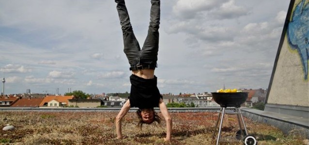 headstand-roof